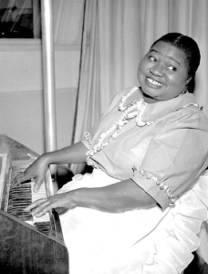Hattie McDaniel: The First African American to win an Oscar - World ...