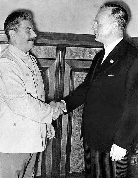 Nazi Soviet Pact Alliance Shaping Early World War II Dynamics World 