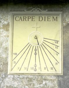 10 Most Famous Latin Phrases and their Meanings - World History Edu